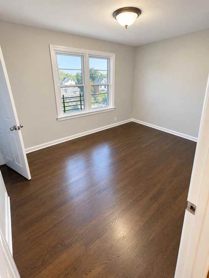 129 Maple Ave #3 - Photo 3 of 5