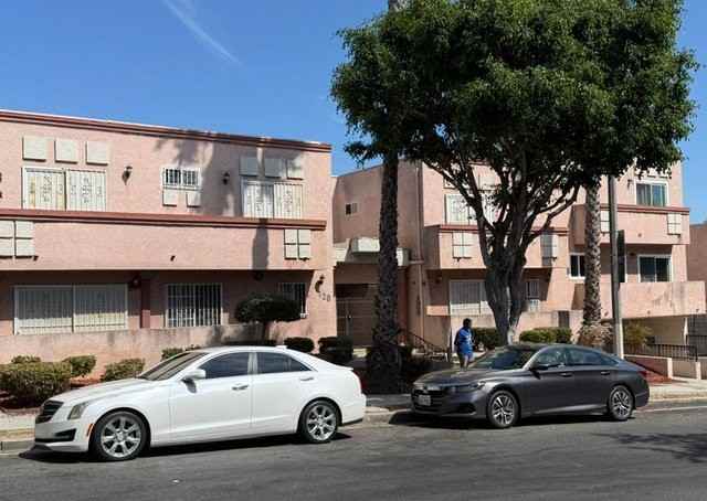 720 N Eucalyptus Ave #106