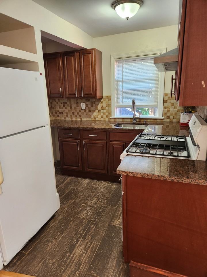 270 Mendon Rd #1 - Photo 2 of 6