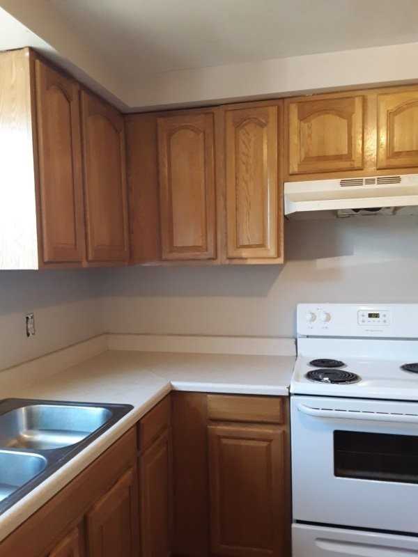 18 Park St #2 - Photo 2 of 7