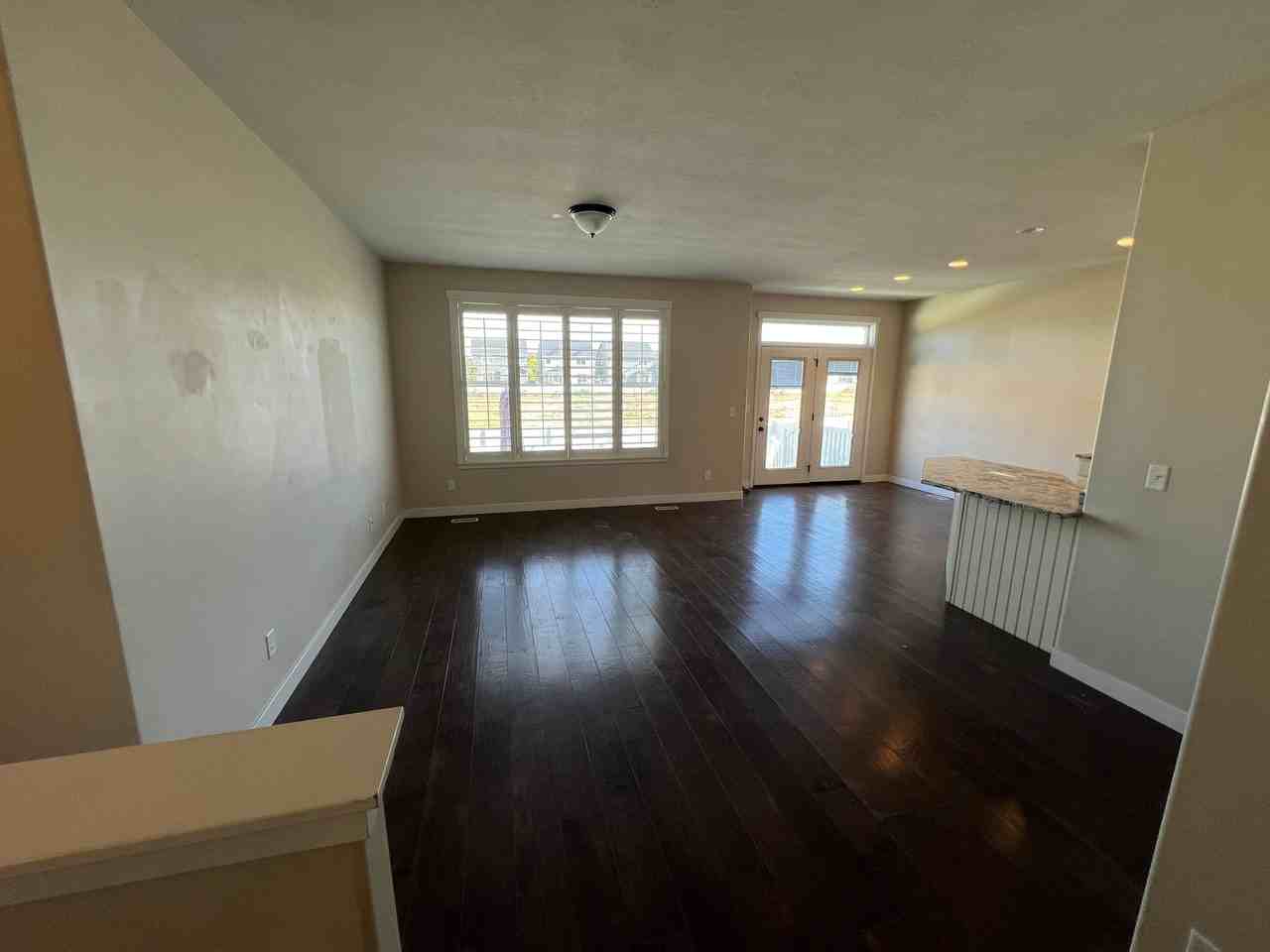 978 W Freedom Point Way - Photo 3 of 20