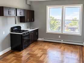901 Bergen St #3B - Photo 1 of 1