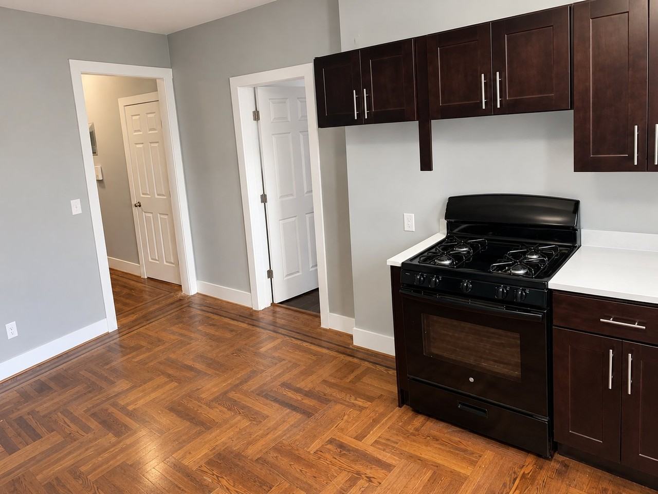 901 Bergen St #3B - Photo 3 of 11