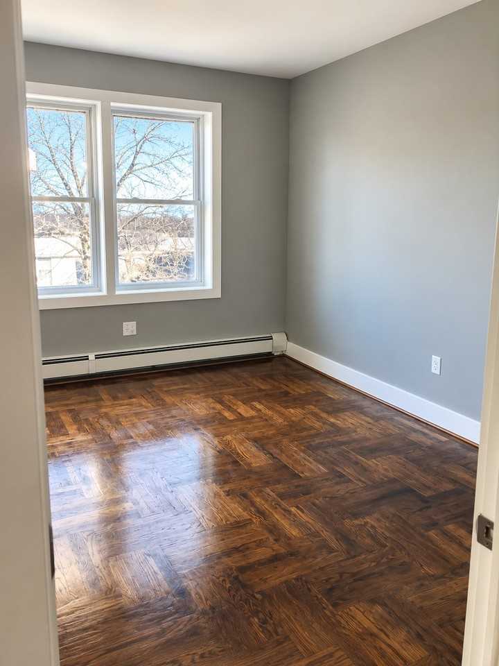 901 Bergen St #3B - Photo 5 of 11