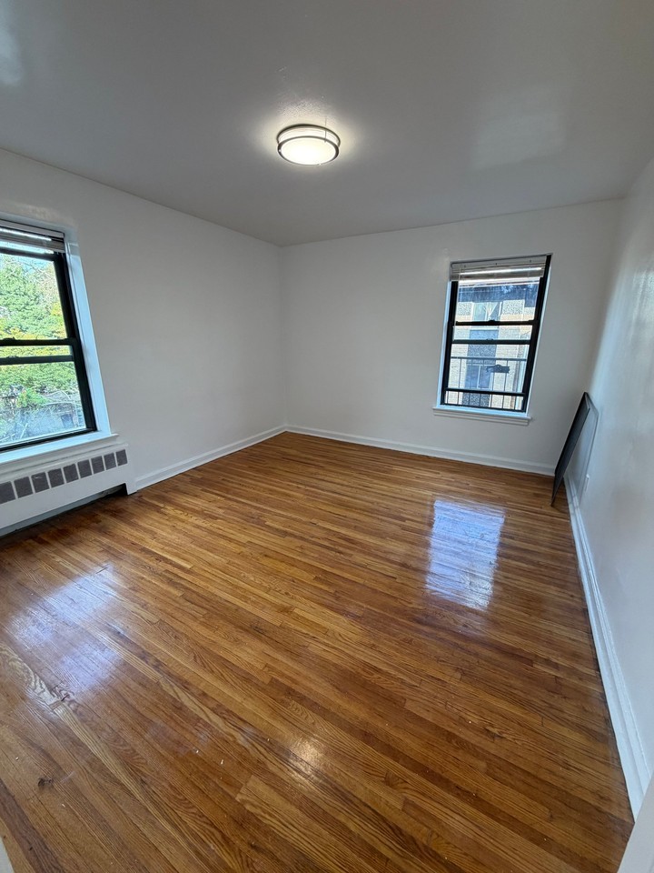 457 Highland Ave #3L - Photo 3 of 4