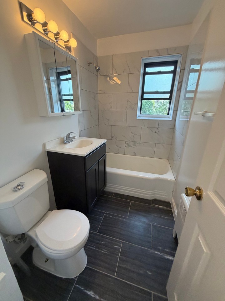 457 Highland Ave #3L - Photo 4 of 4