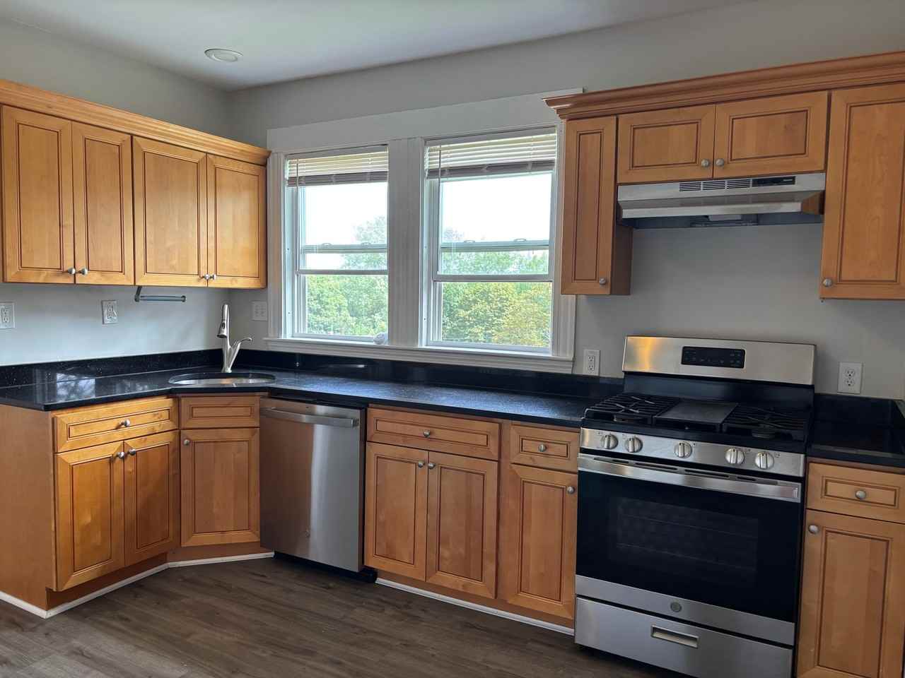21 Grafton Ave #A - Photo 2 of 12