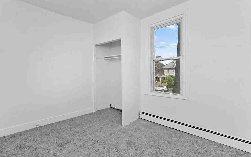117 E Walnut Ave #F - Photo 7 of 18