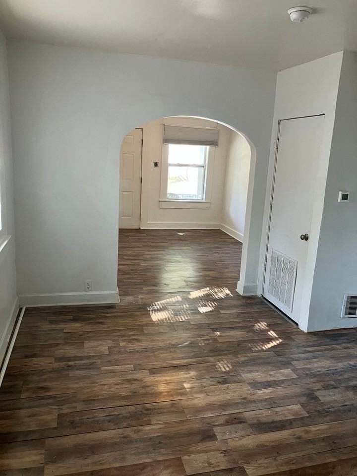 2215 E 12th St #2215 - Photo 2 of 8