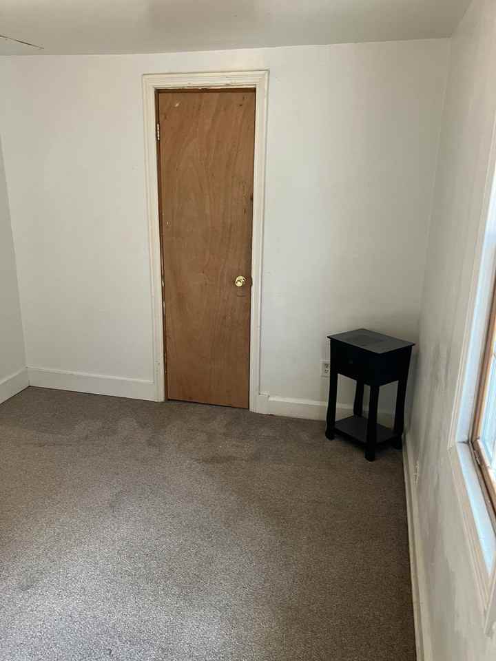2215 E 12th St #2215 - Photo 4 of 8