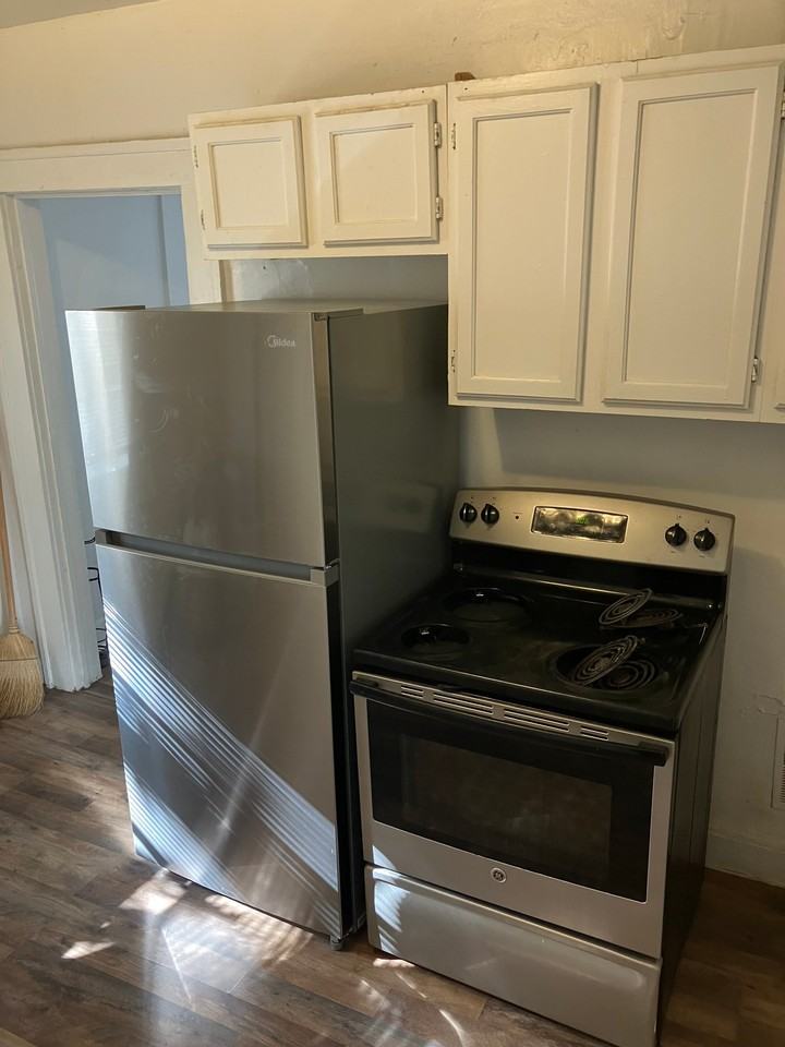 2215 E 12th St #2215 - Photo 6 of 8