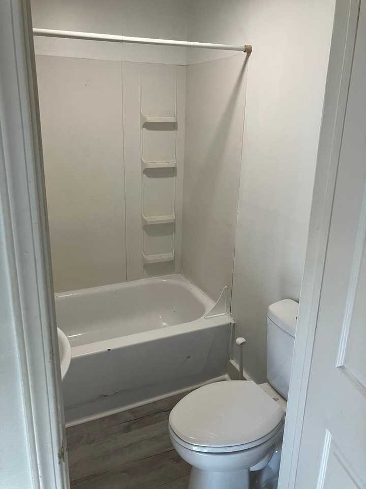 2215 E 12th St #2215 - Photo 7 of 8