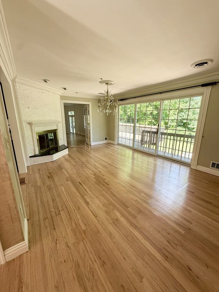 12 Heatherhill Ln - Photo 7 of 13
