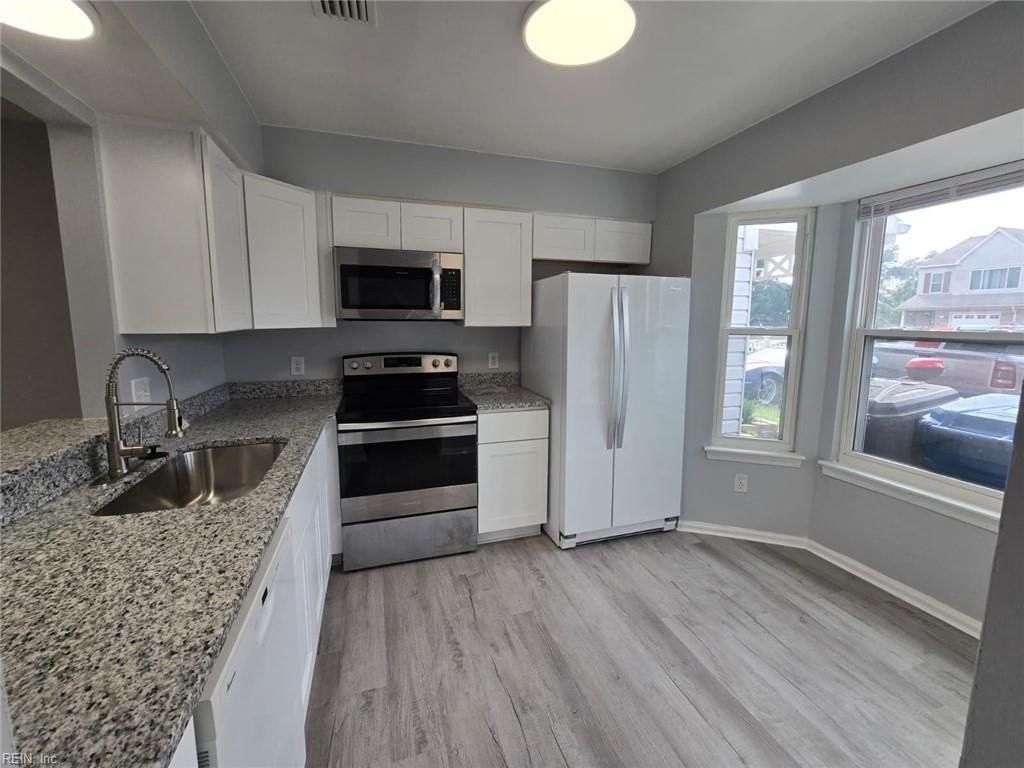 3806 Rica Dr - Photo 4 of 15
