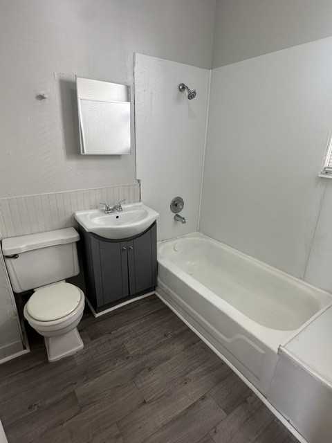 2832 N 16th St #1 - Photo 5 of 10