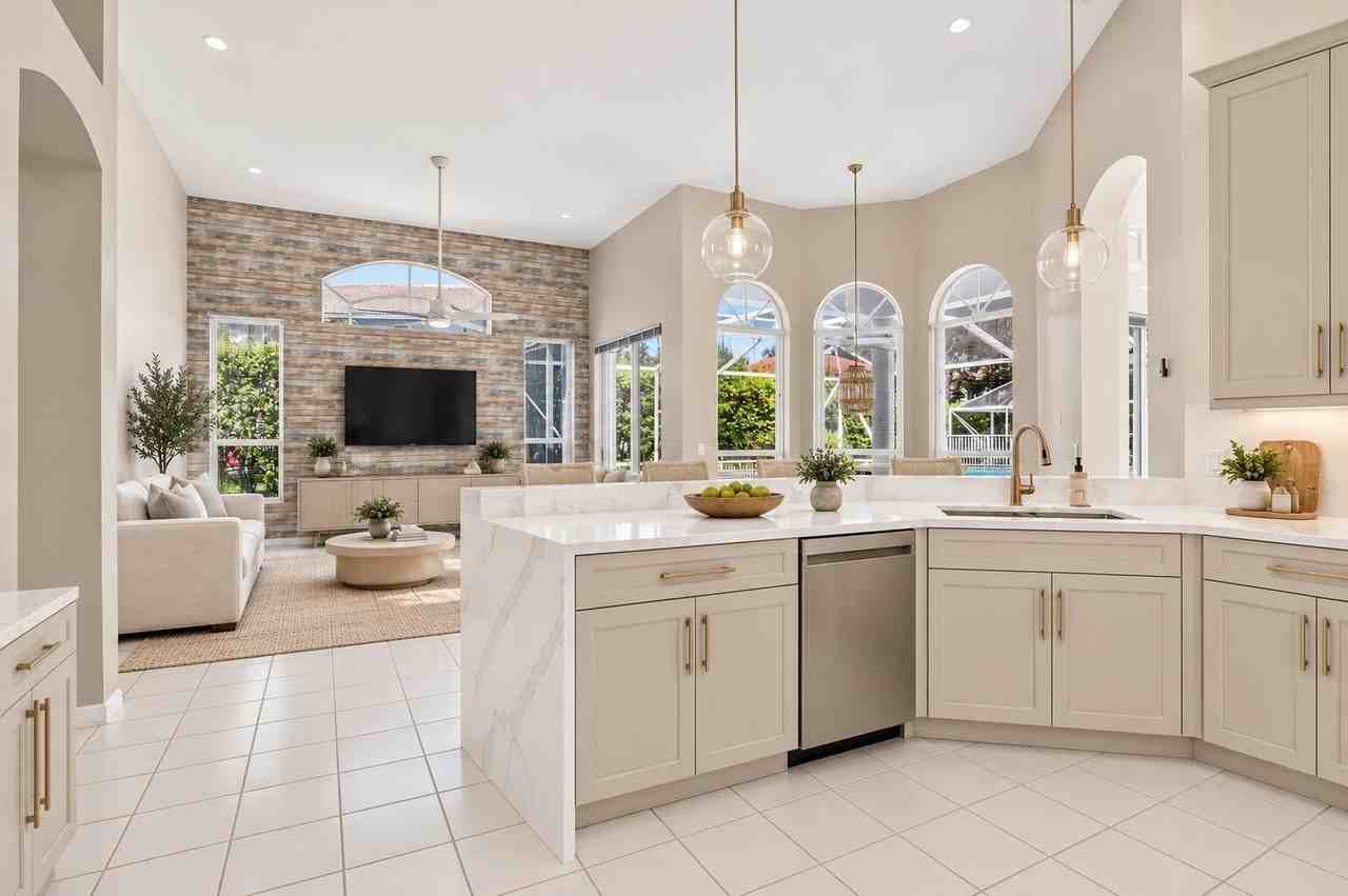 10031 Lexington Estates Blvd - Photo 6 of 50