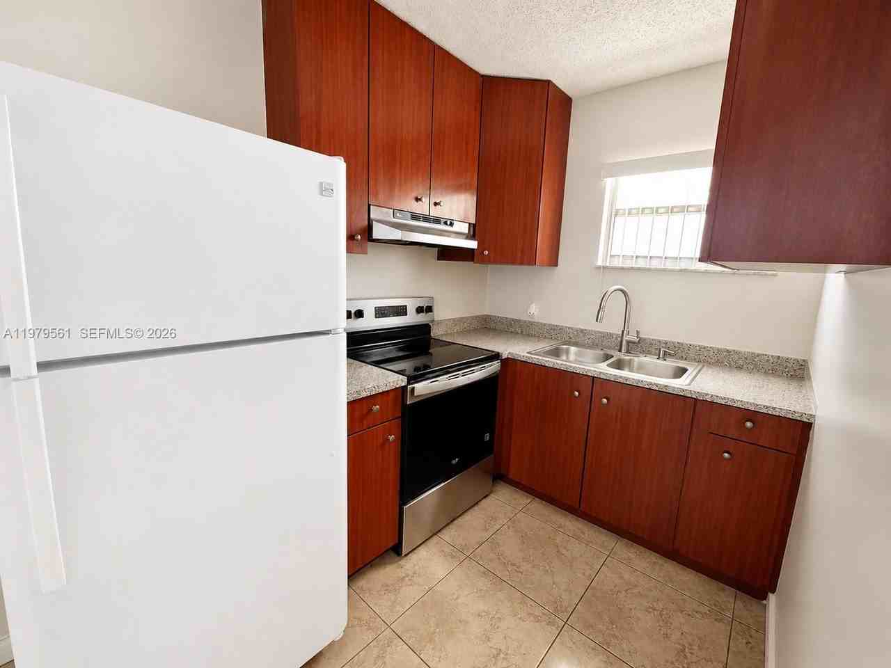 611 Ne 14th Ave #611