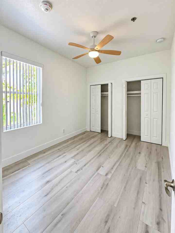 1720 Nw 15th Ter - Photo 5 of 14