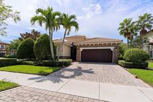featured image of 102 Crab Cay Way