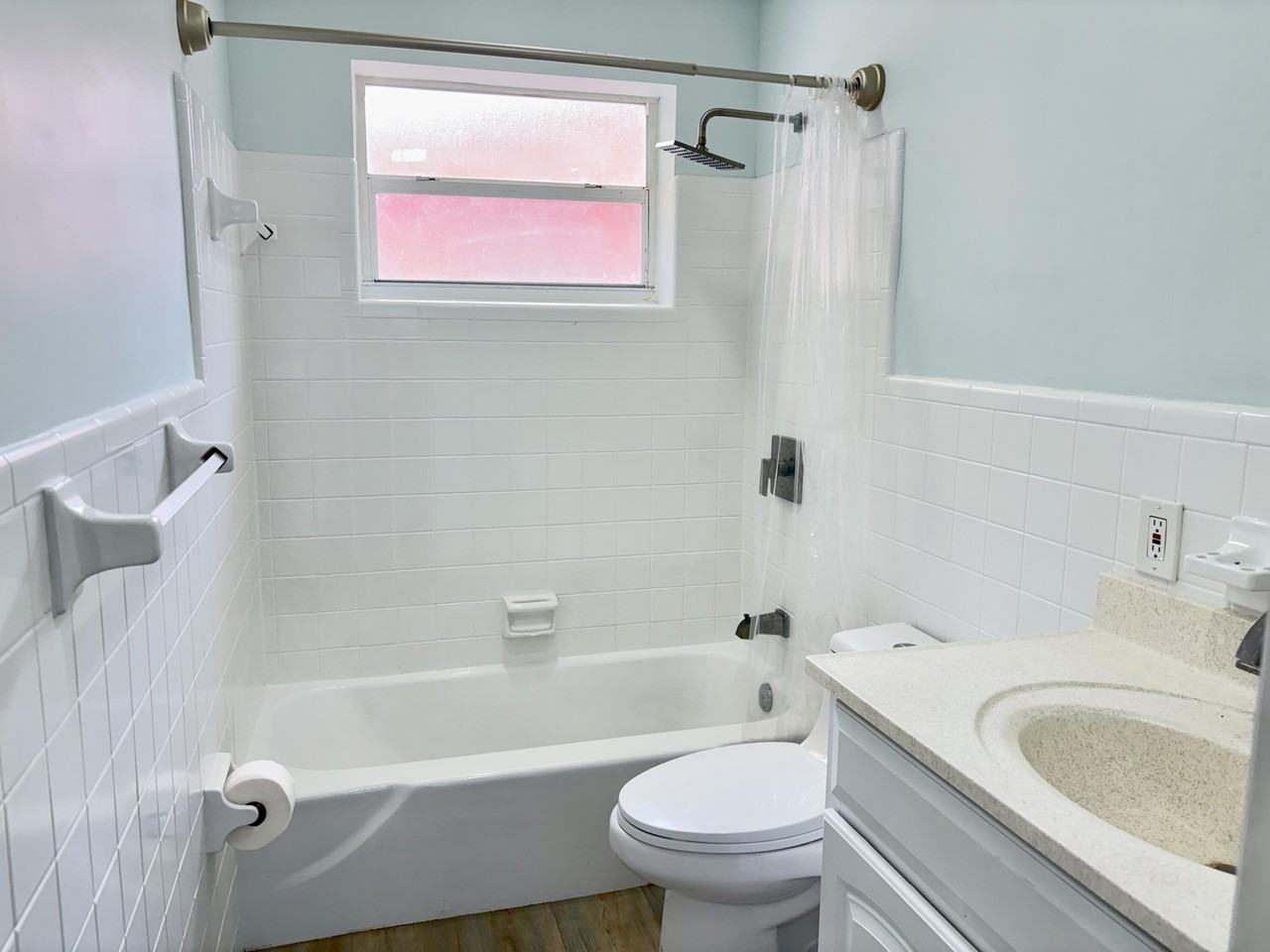 720 Se 15th St #2 - Photo 5 of 8