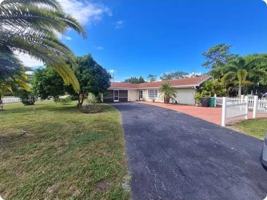 featured image of 122 Riomar Dr