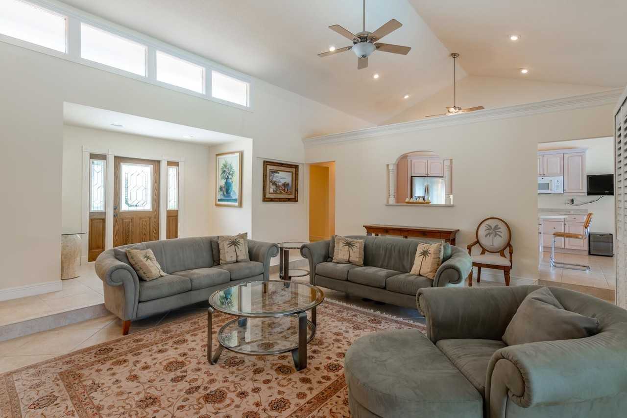 13 Balfour Rd W - Photo 5 of 27