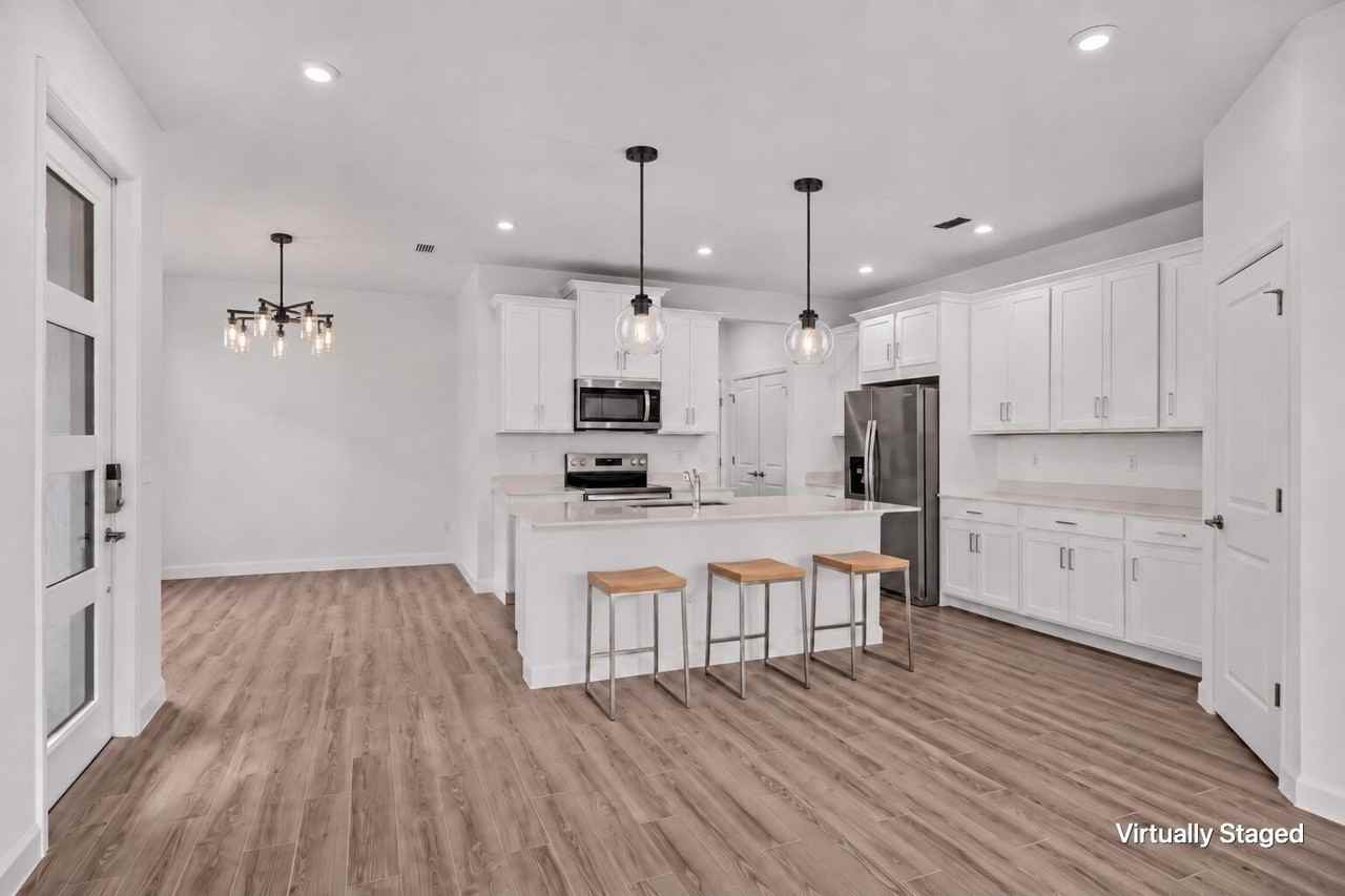 9982 SW TORQUAY Drive - Photo 3 of 29