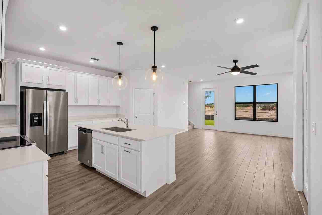 9982 SW TORQUAY Drive - Photo 5 of 29