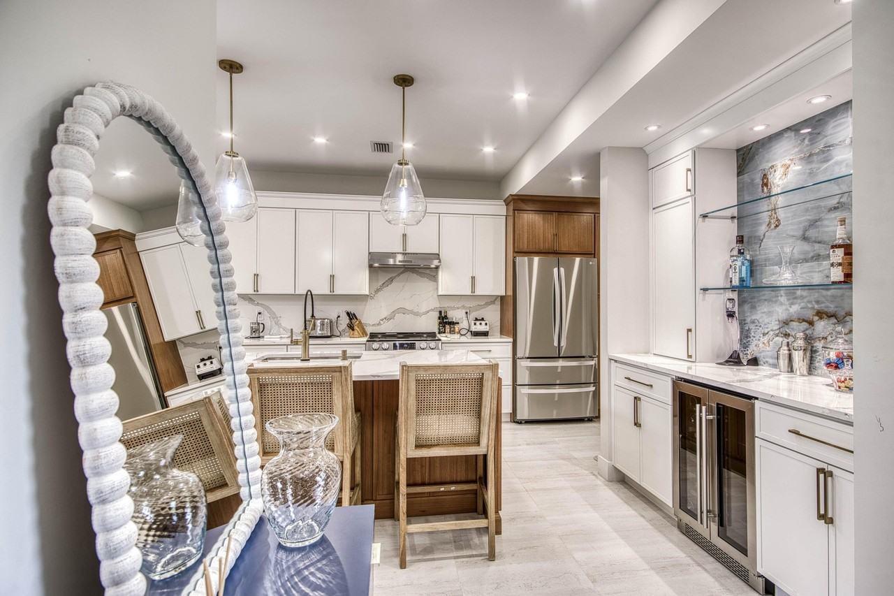 757 Windermere Way - Photo 5 of 50