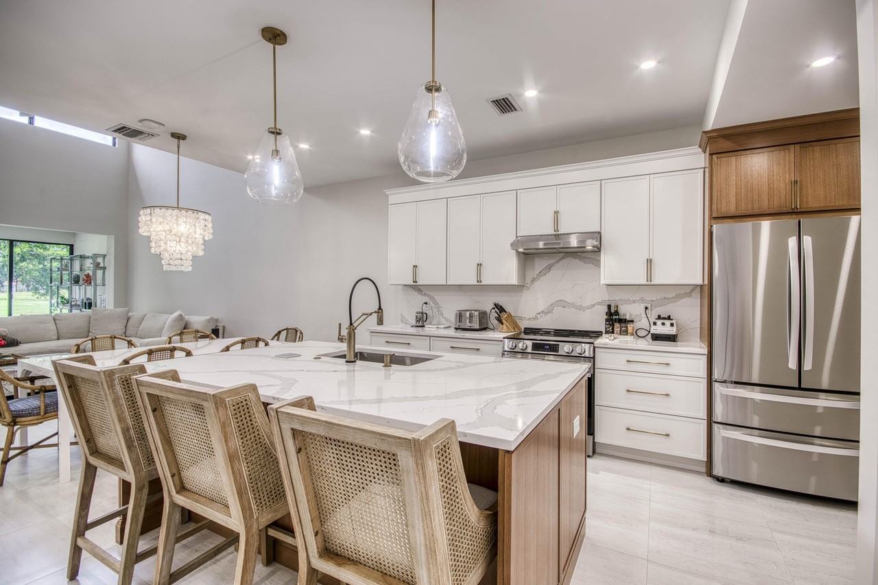757 Windermere Way - Photo 7 of 50