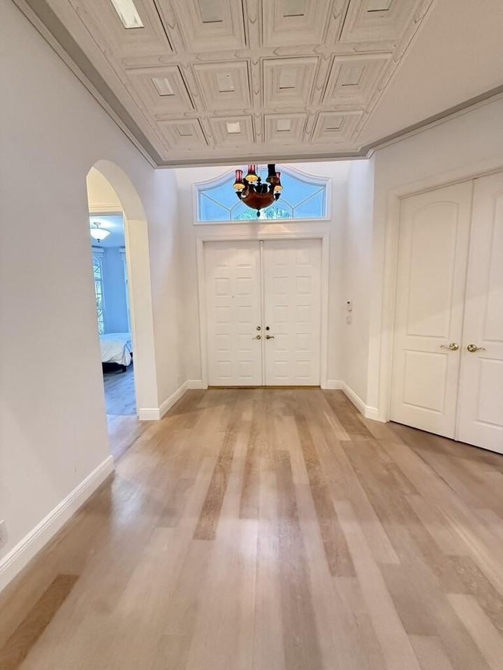 8149 Valhalla Dr - Photo 3 of 32