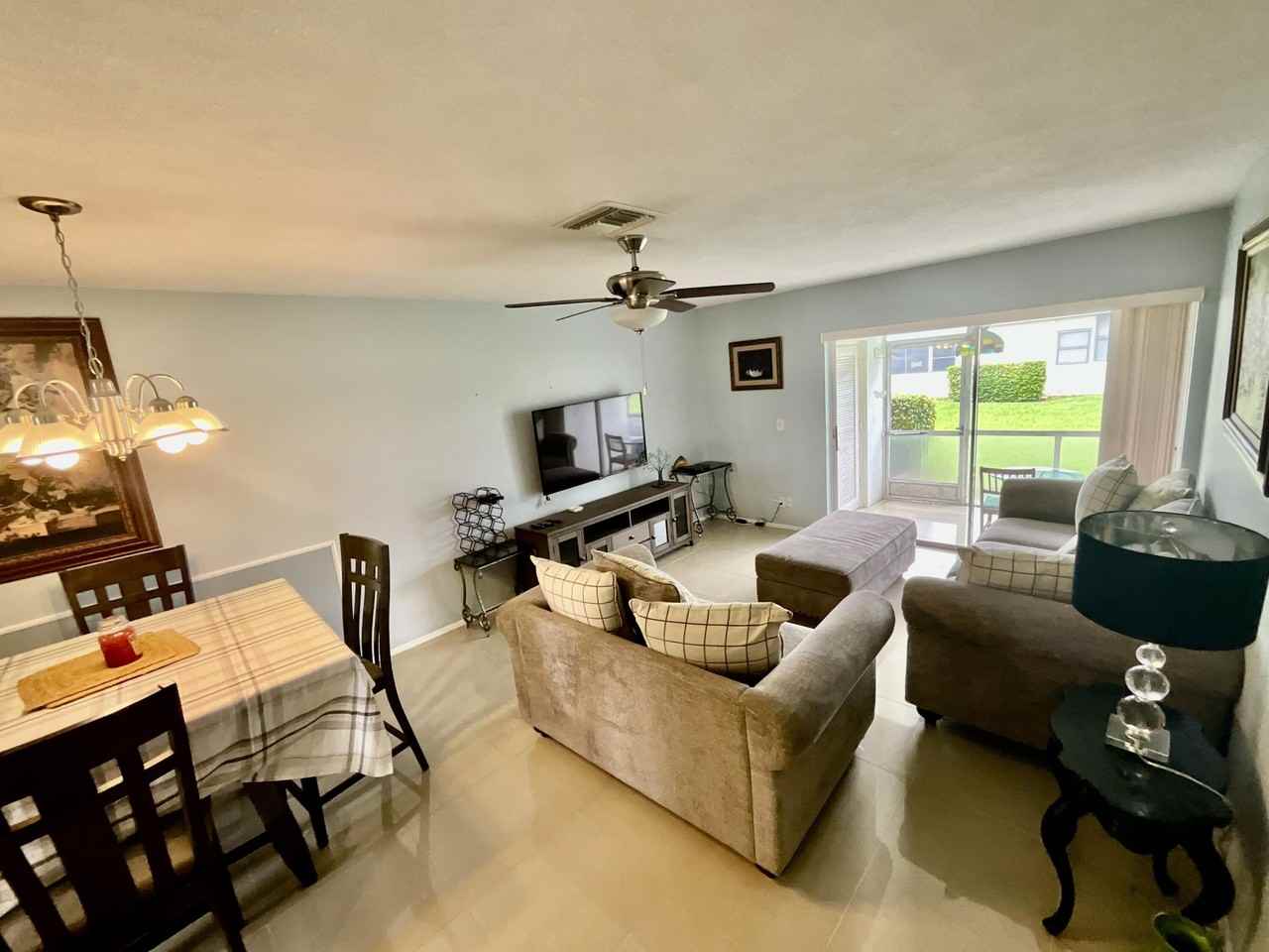 2650 Barkley Dr E #H - Photo 4 of 23