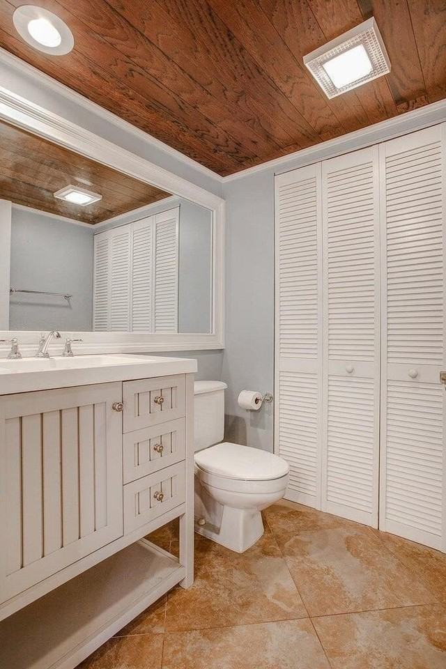 204 2nd Ct - Photo 2 of 6