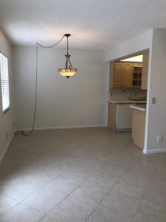4065 Exeter D #4065 - Photo 6 of 25