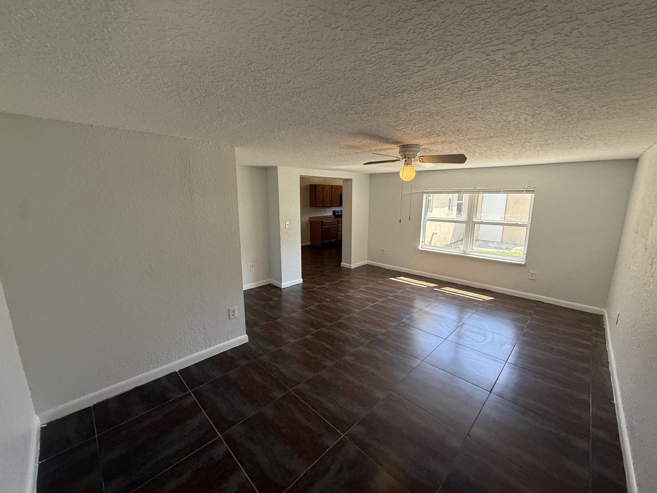 1642 Nw 13th Ct - Photo 4 of 10