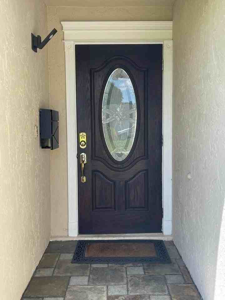 1259 Denlow Ln - Photo 3 of 50
