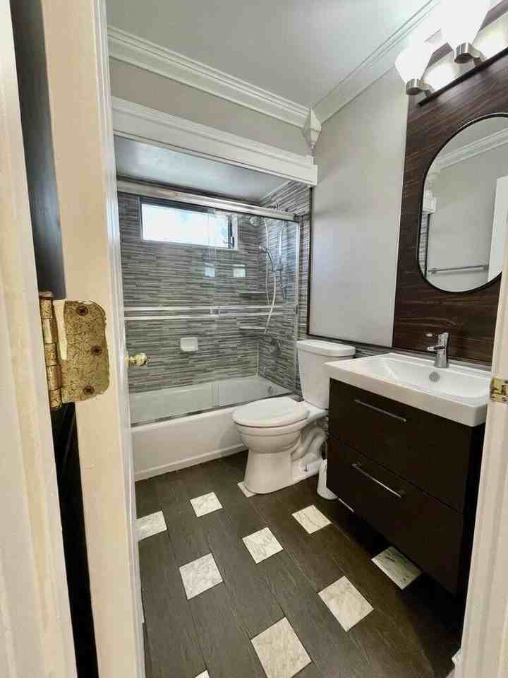 1259 Denlow Ln - Photo 6 of 50