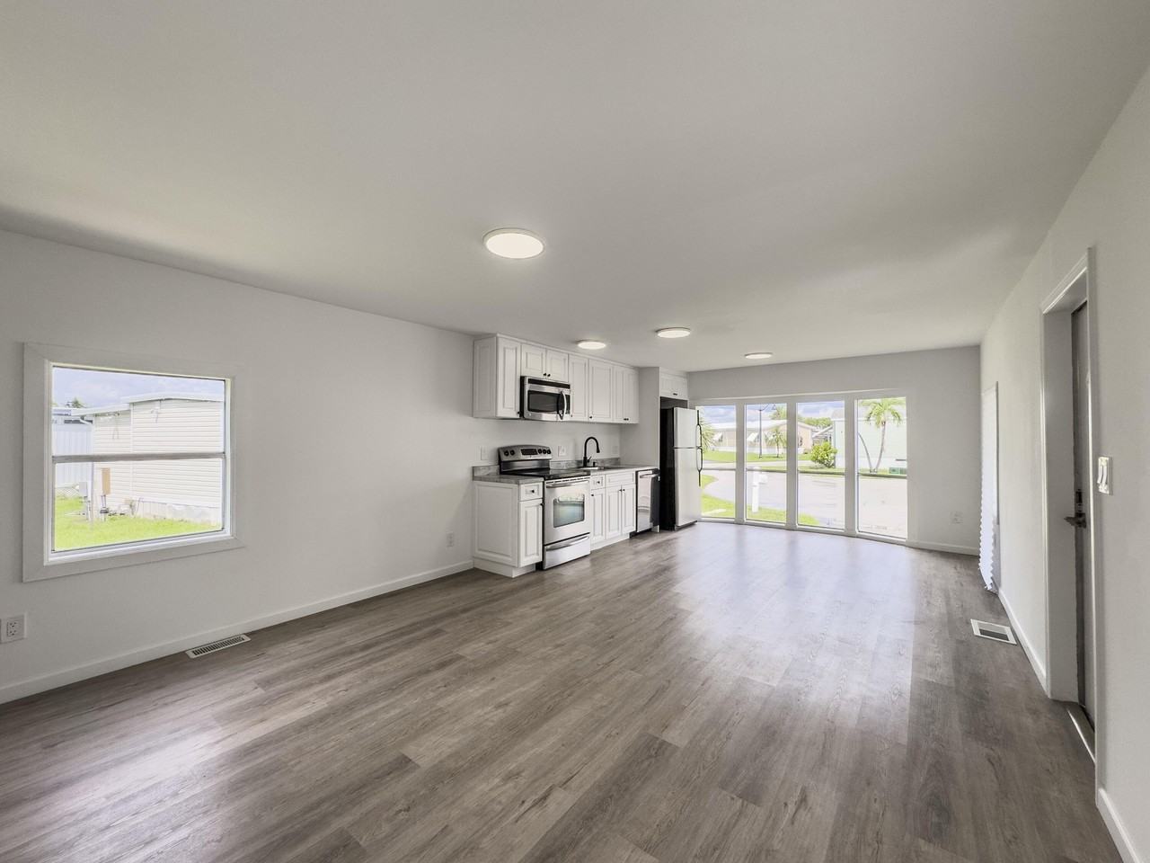 4022 68th St N #826 - Photo 3 of 13