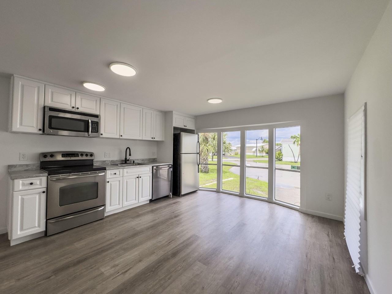 4022 68th St N #826 - Photo 5 of 13