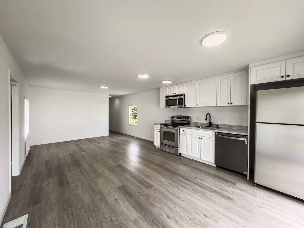 4022 68th St N #826 - Photo 7 of 13