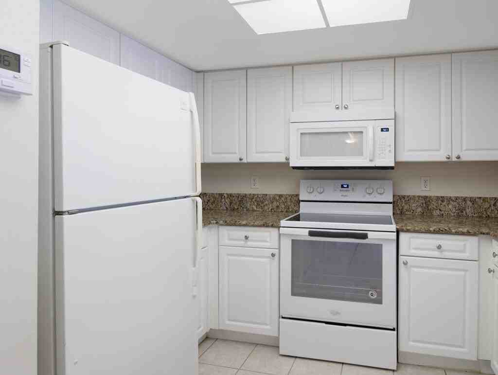 500 Crestwood Ct N #506 - Photo 5 of 19