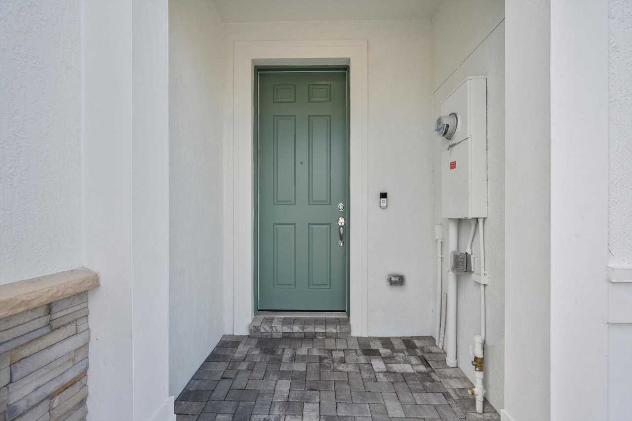 7638 Sw Lucy Ln - Photo 6 of 45