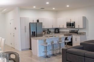 108 Nw 31st Ave - Photo 1 of 1