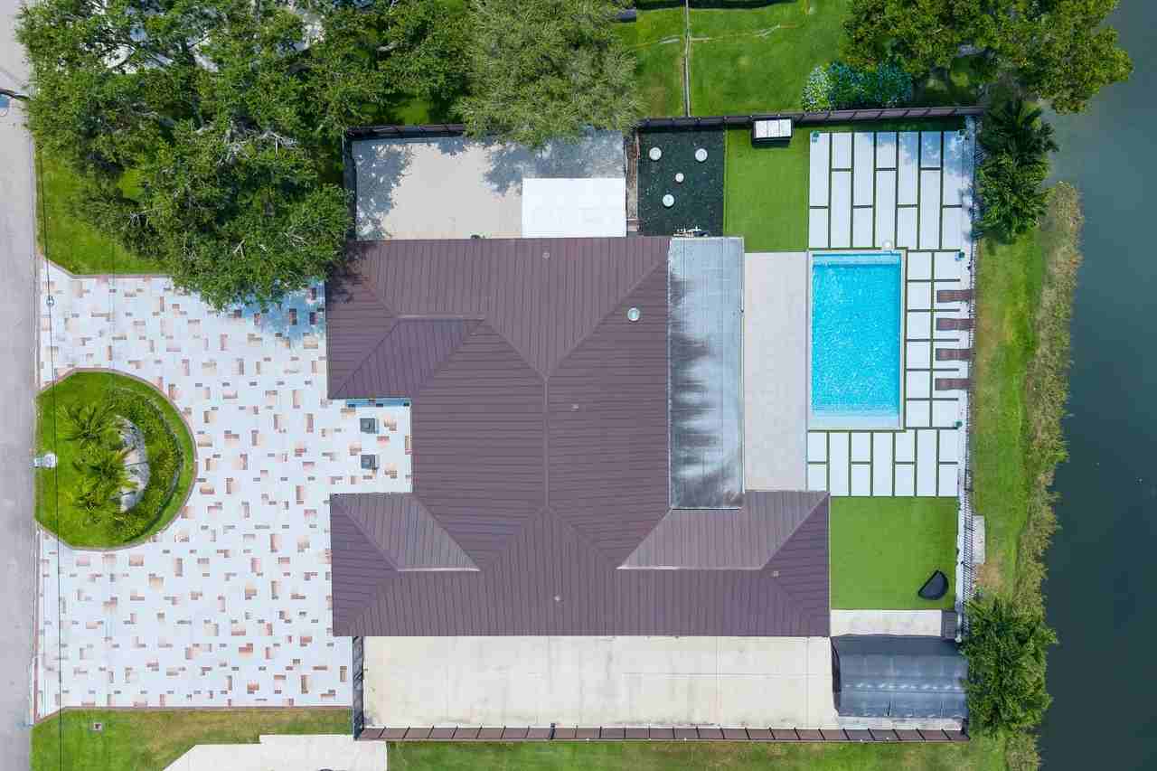 1821 Carissa Rd - Photo 3 of 50