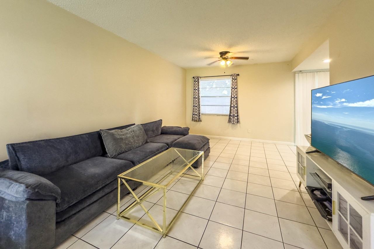 4330 Lilac St #K - Photo 2 of 6