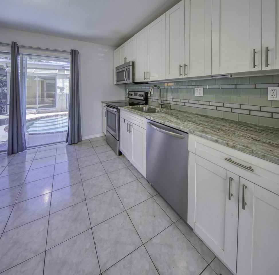 216 S Ocean Breeze #1DN - Photo 3 of 21