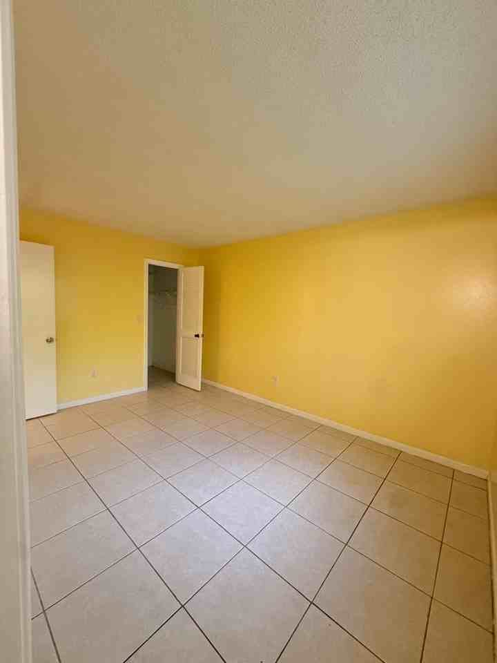 1741 3rd Ave N - Photo 4 of 25