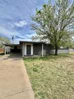 featured image of 2401 Field St