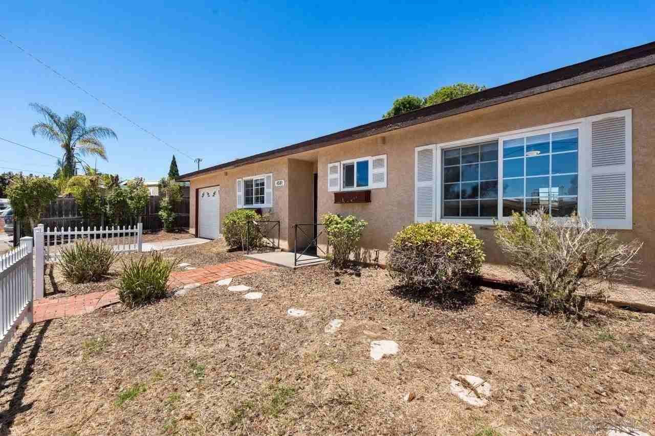 4581 Chinook Ct - Photo 3 of 50