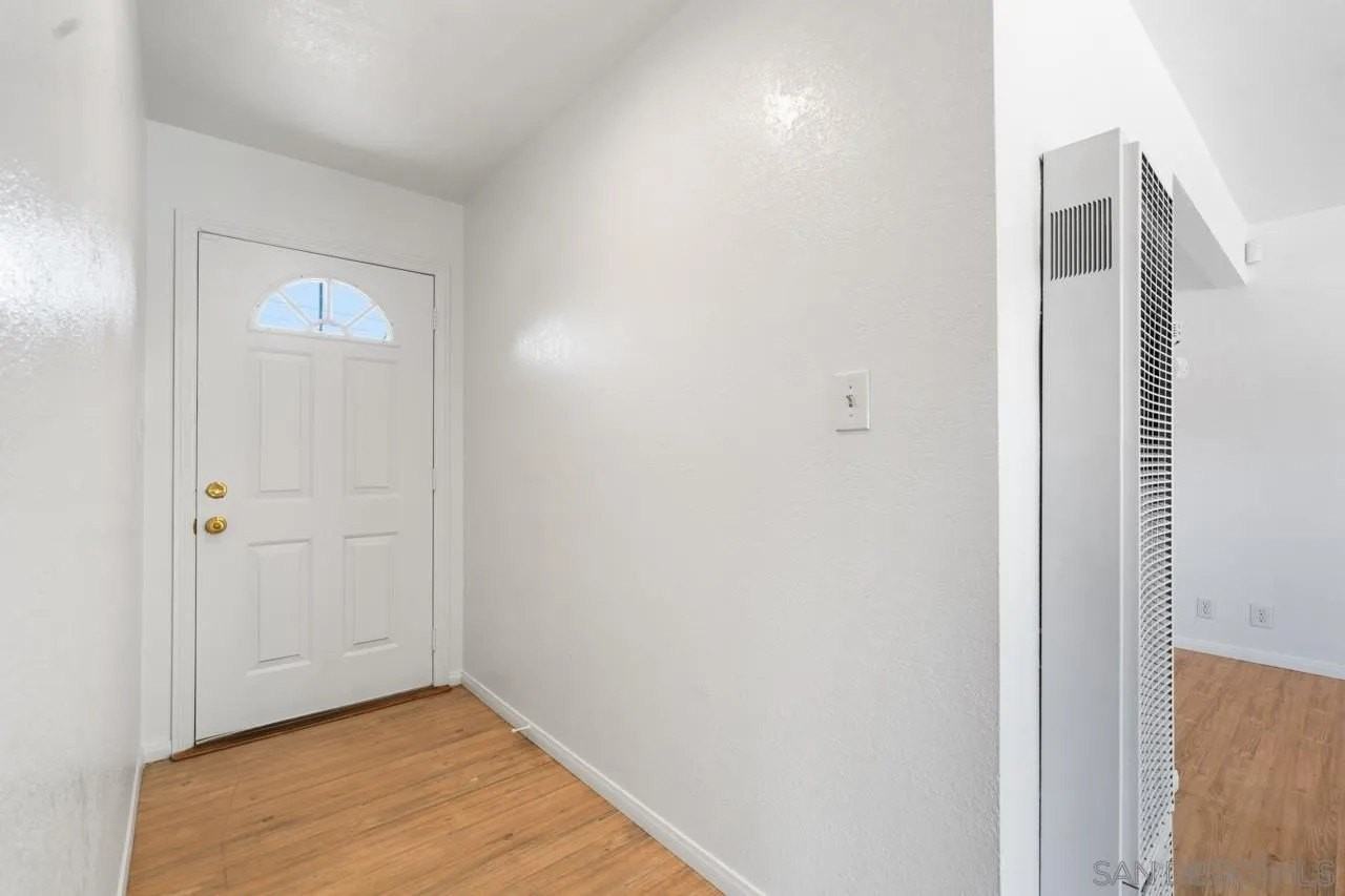 4581 Chinook Ct - Photo 6 of 50